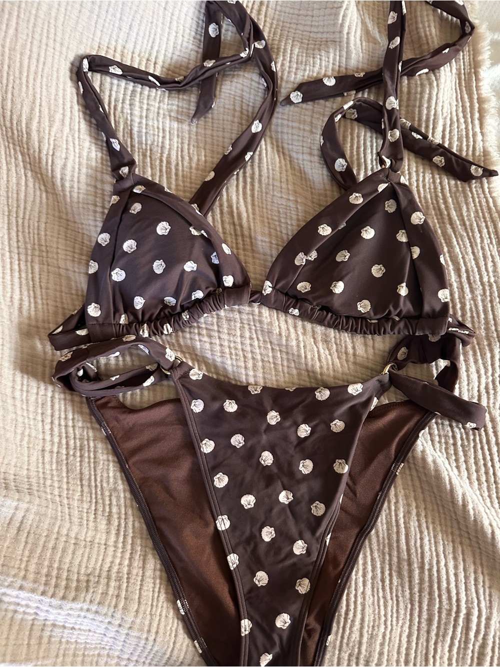 Abercrombie & Fitch Brown Women's
Seashell Swimsuit